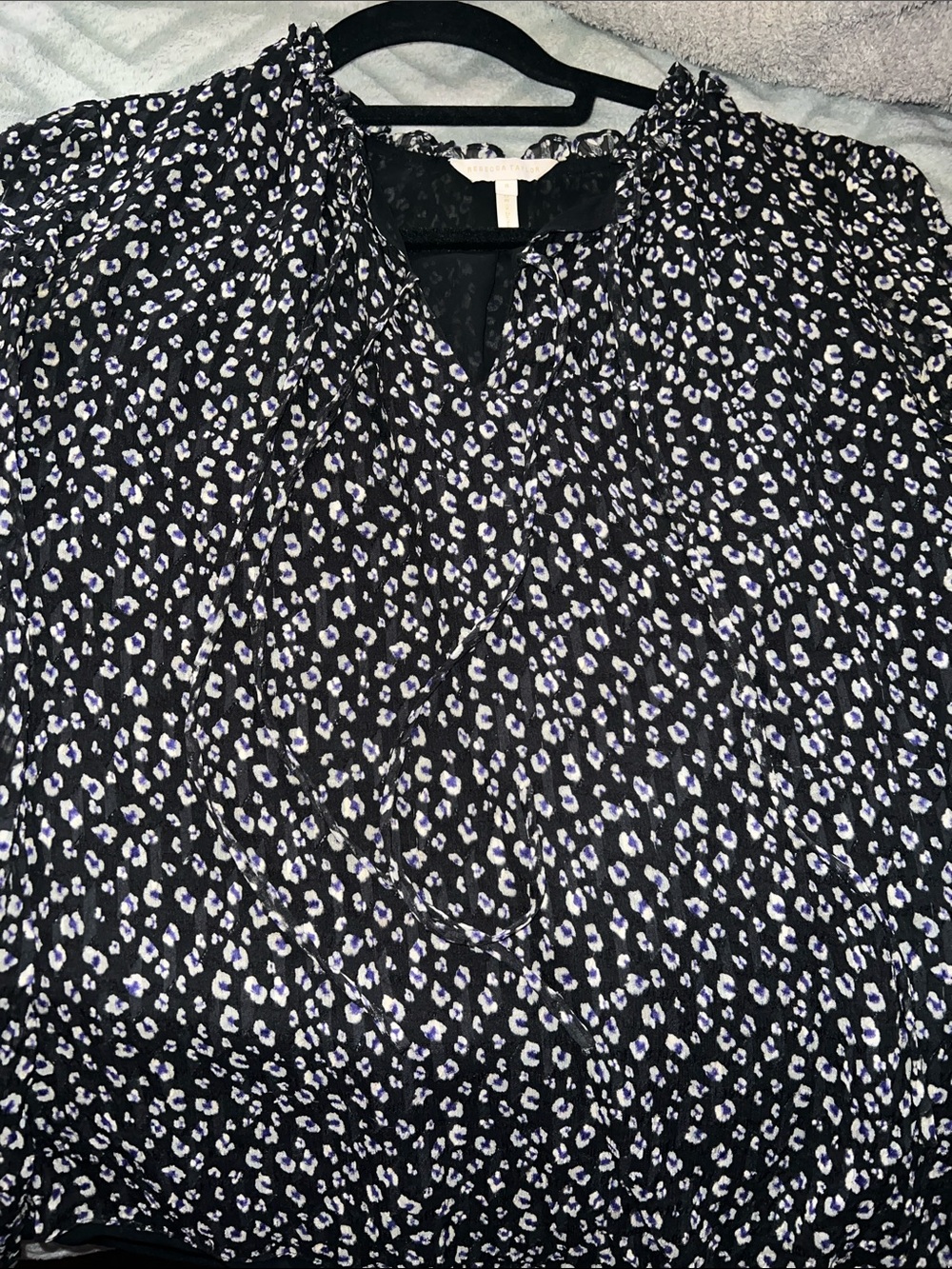 Rebecca Taylor Black Floral-Spot Ruffle V-Neck Blouse 100 percent Silk